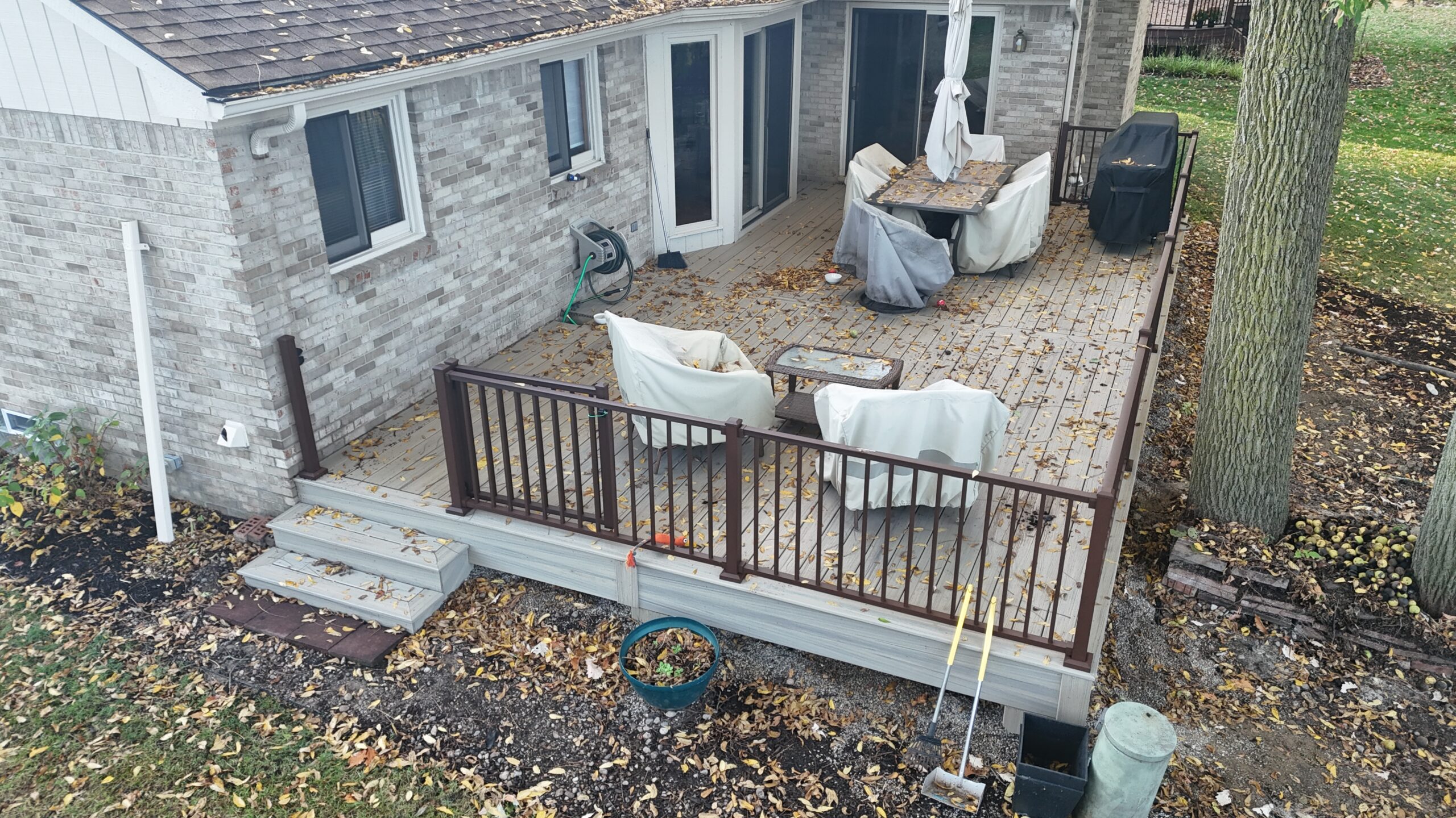 Composite Deck Rebuild: Dearbook, Novi